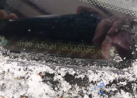 2007 Honda Civic Hybrid from USA, damaged, VIN JHMFA36217S003035